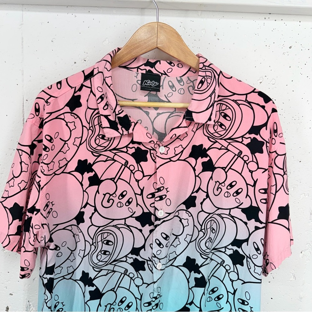 Nintendo Men’s XL Kirby Pink & Blue Short Sleeve Button Down Shirt - Picture 4 of 11